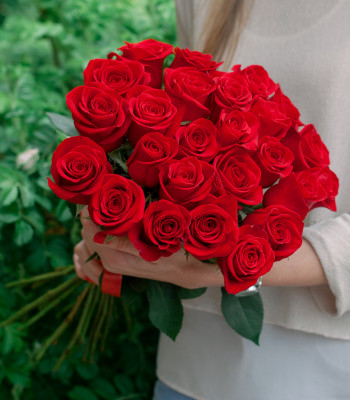 Букет #15: Букет из 25 красных роз